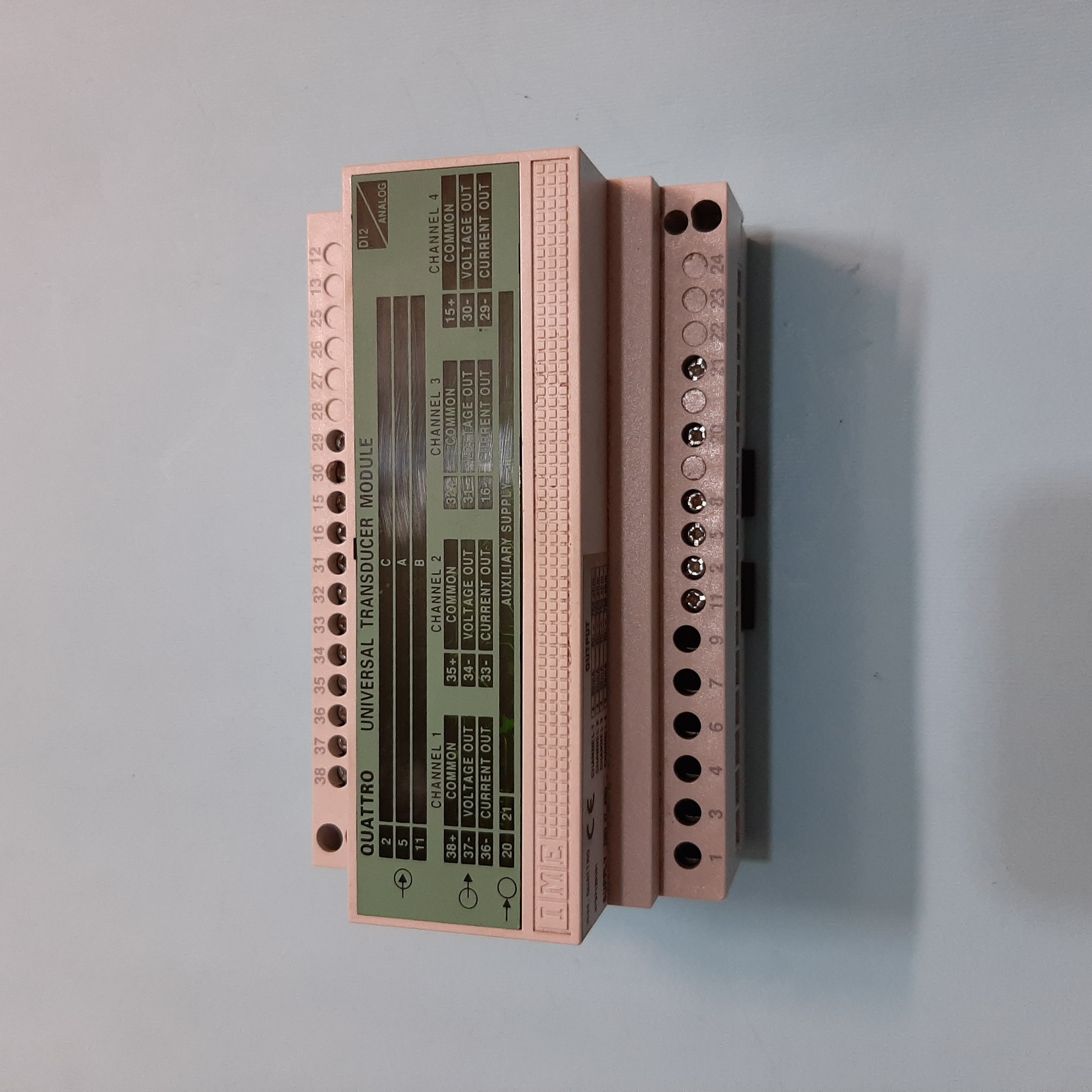 ماژول ترانسدیوسر یونیورسال QUATTRO Universal Transducer Module