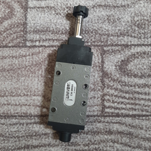 شیر برقی پنوماتیک UNIVER CM-9602A