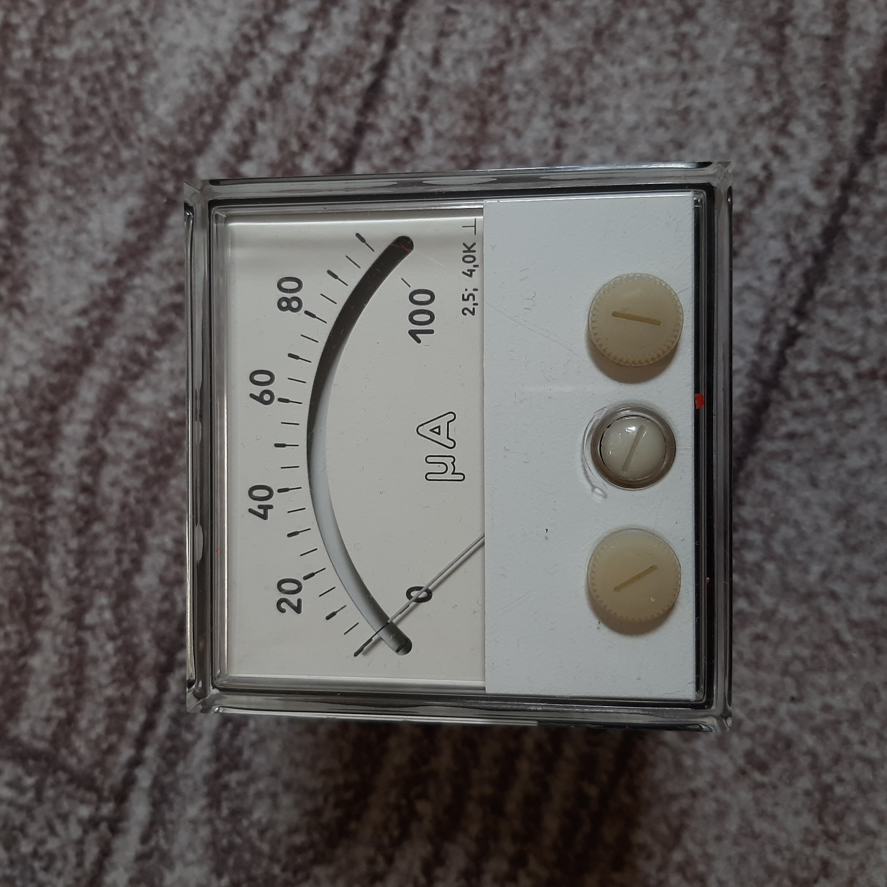 آمپرمتر آنالوگ پنلی 0 تا 100 میکروآمپر با رله داخلی (Panel Meter with Relay)