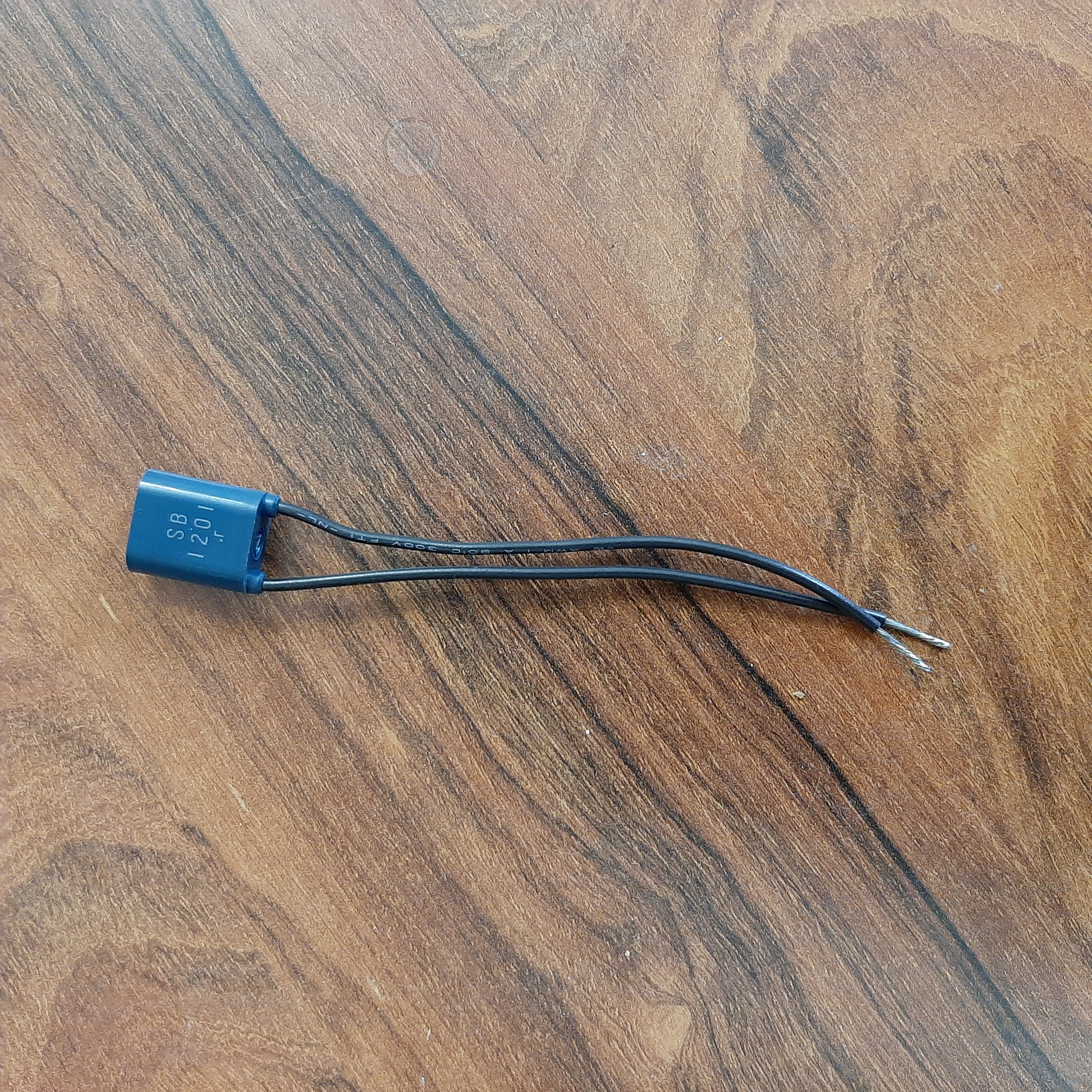 خازن نویزگیر (Snubber Capacitor) مدل SB1201