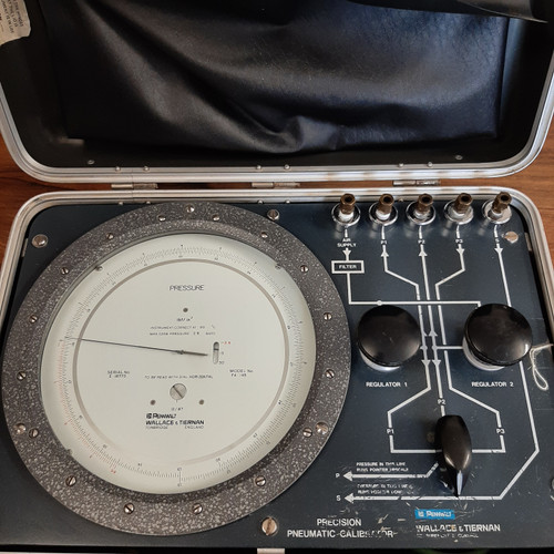 کالیبراتور پنوماتیک دقیق Wallace & Tiernan FA-145 | Precision Pneumatic Calibrator