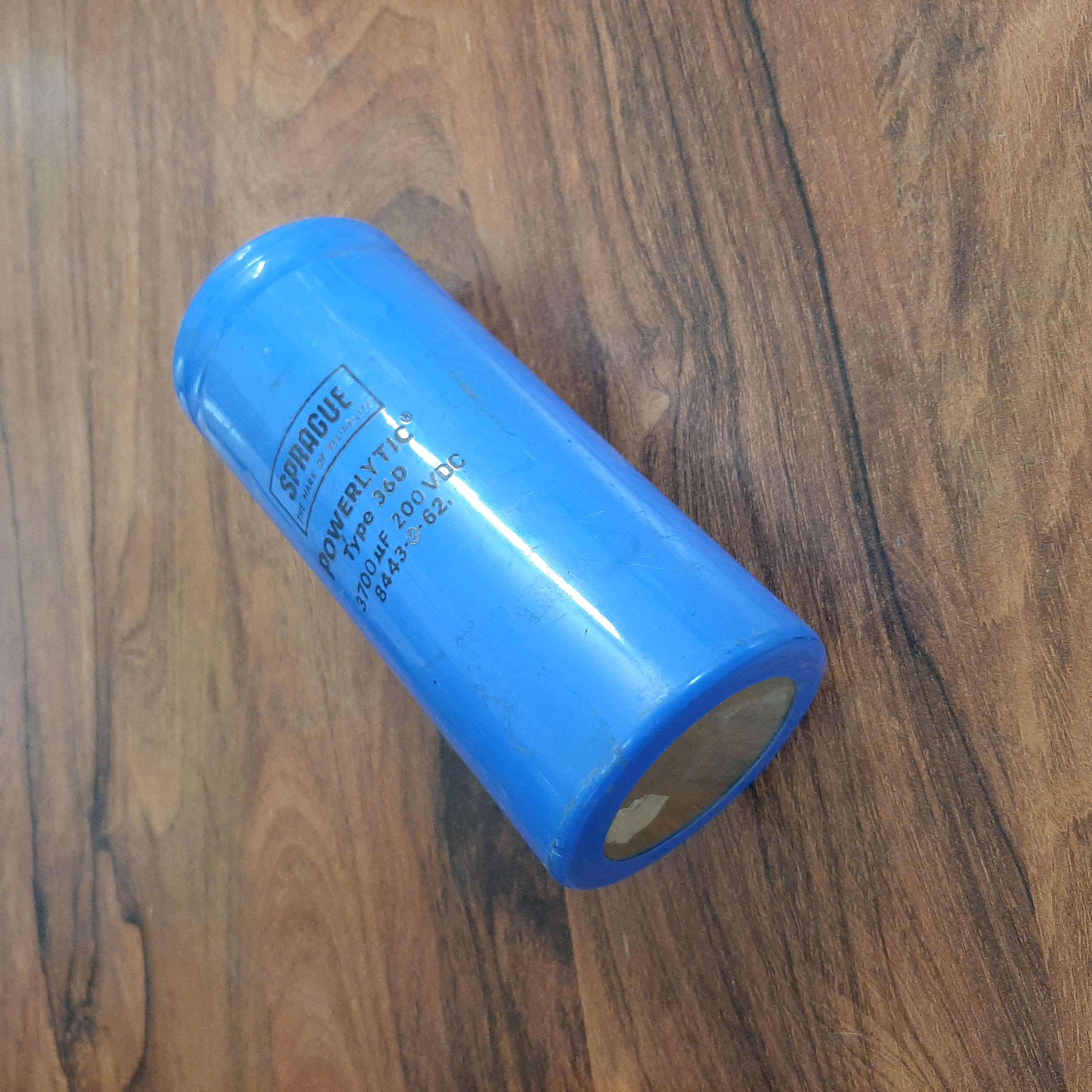 خازن الکترولیتی صنعتی SPRAGUE POWERLYTIC Type 36D 3700µF 200VDC