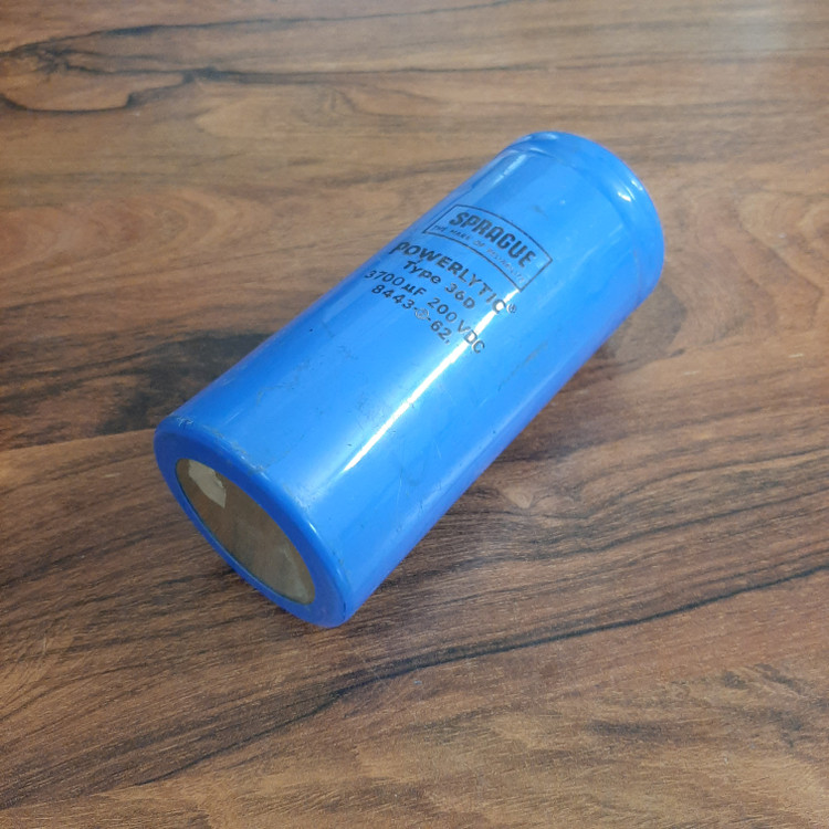 خازن الکترولیتی صنعتی SPRAGUE POWERLYTIC Type 36D 3700µF 200VDC