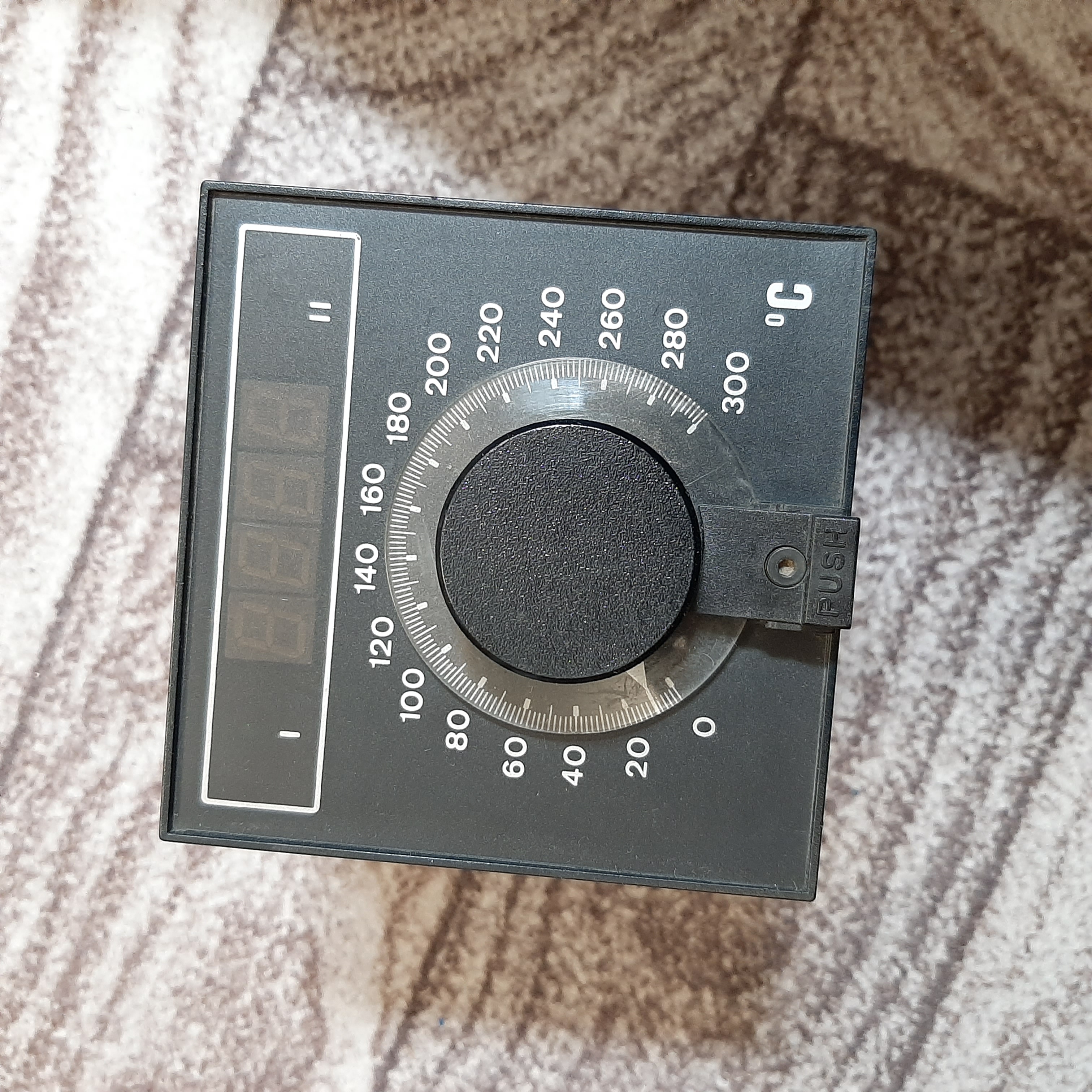 کنترلر دمای آنالوگ TQD 290 A | کنترل‌کننده دما 0 تا 300 درجه سانتی‌گراد
