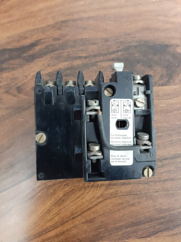 کلید سلکتوری SIEMENS SUA41 01-OT