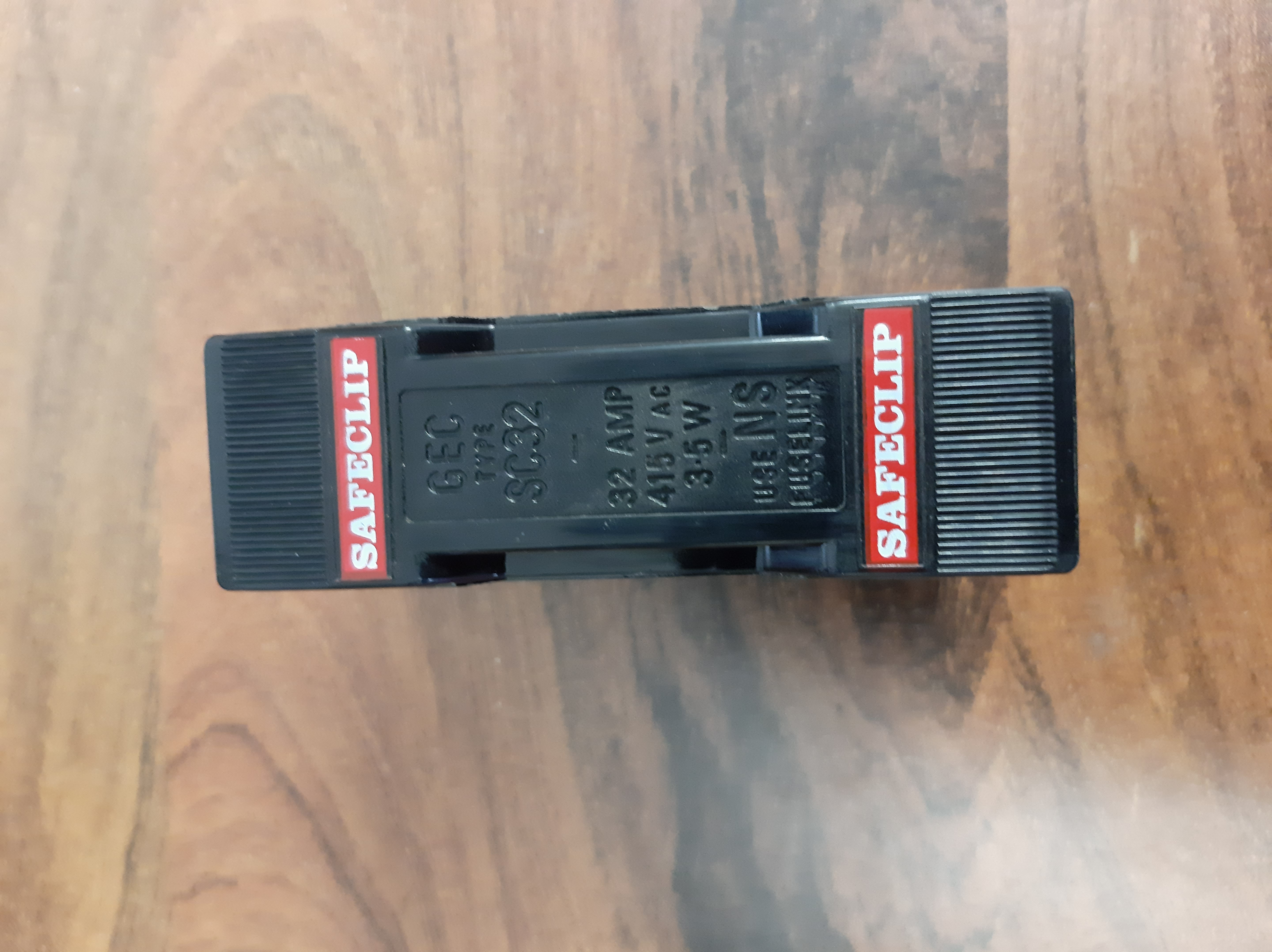 فیوز هولدر GEC SAFECLIP SC32