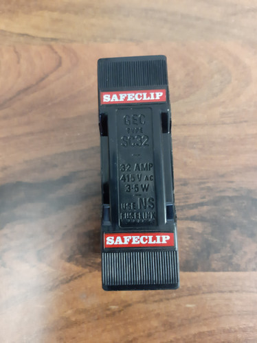 فیوز هولدر GEC SAFECLIP SC32