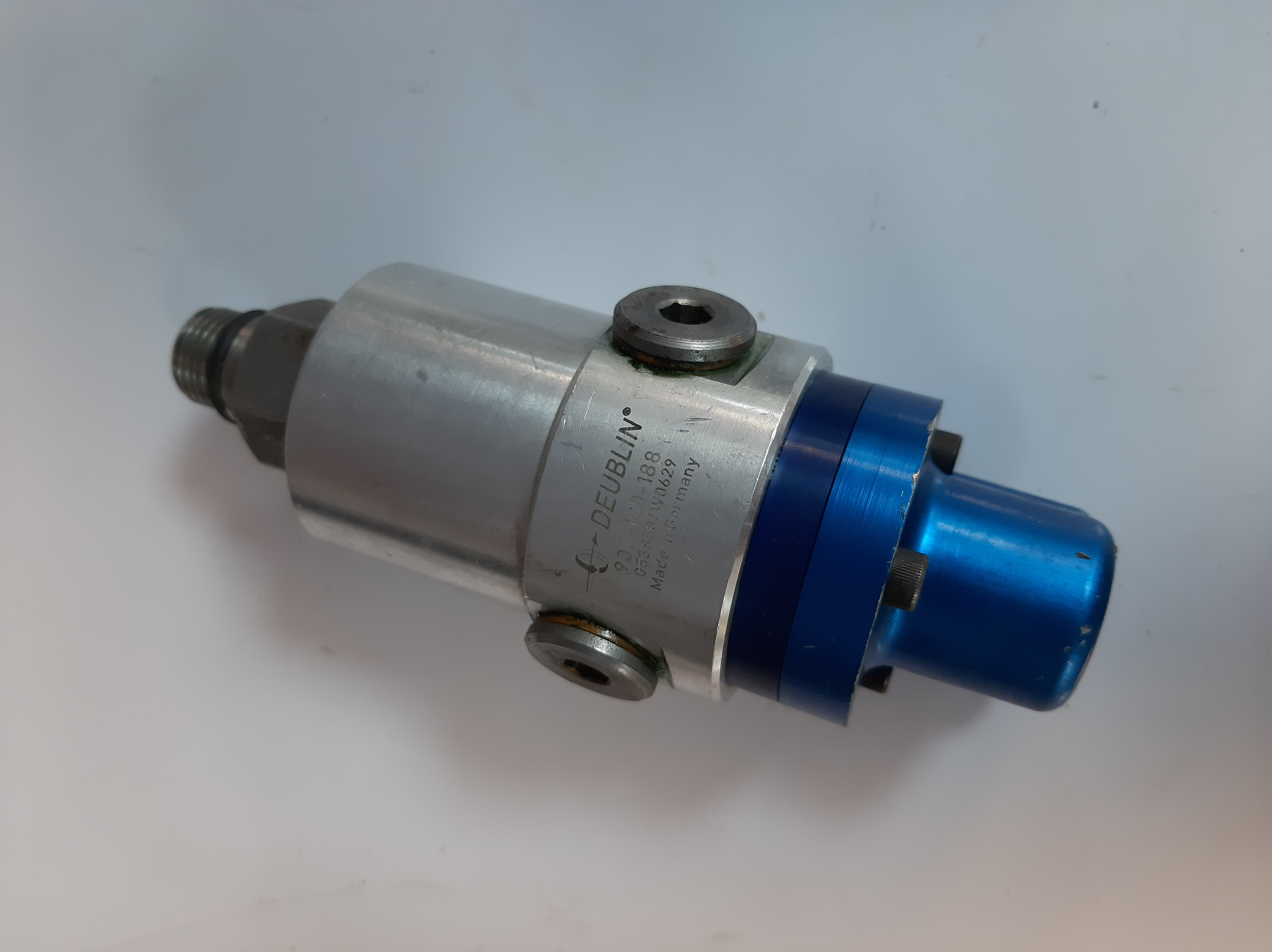شیر چرخشی DEUBLIN 902-120-188