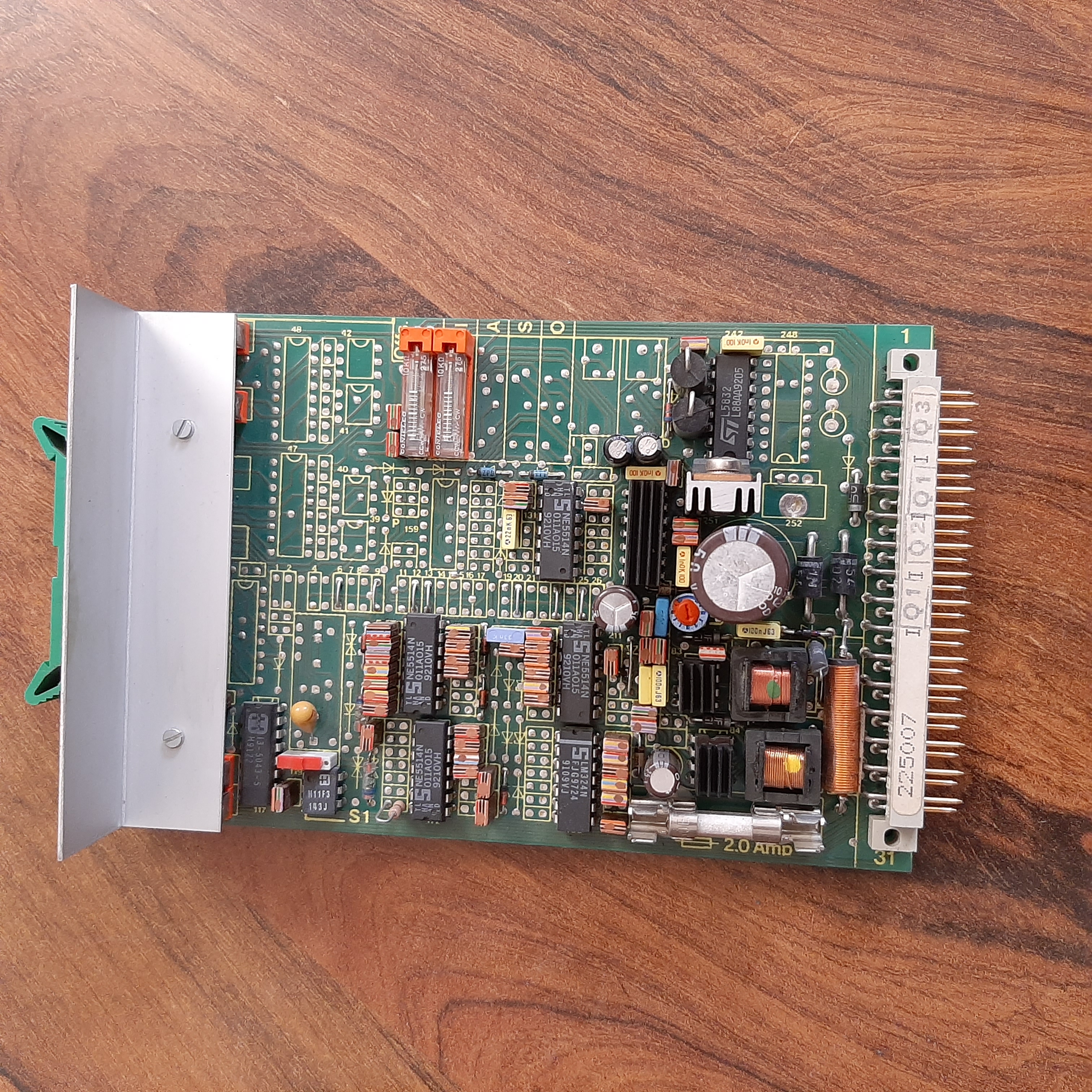 برد الکترونیکی BASSTYPE D مدل E-100-104D/5